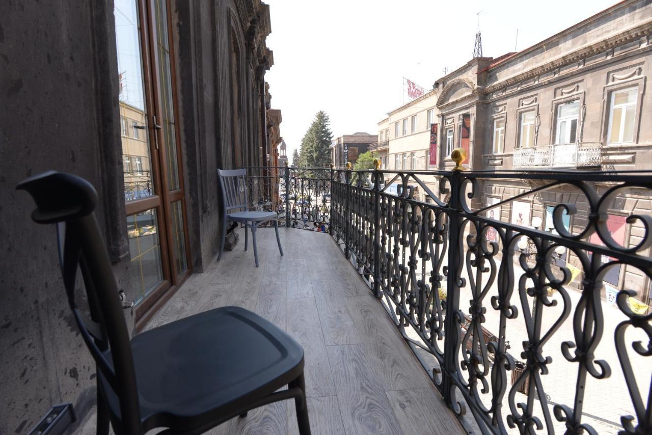 Old Avenue Hotel ギュムリ エクステリア 写真