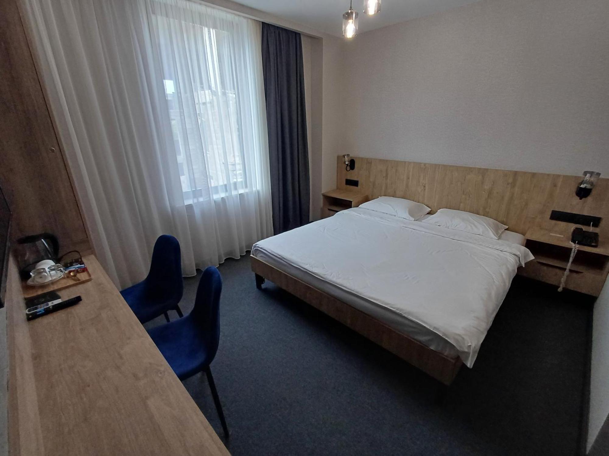 Old Avenue Hotel ギュムリ エクステリア 写真