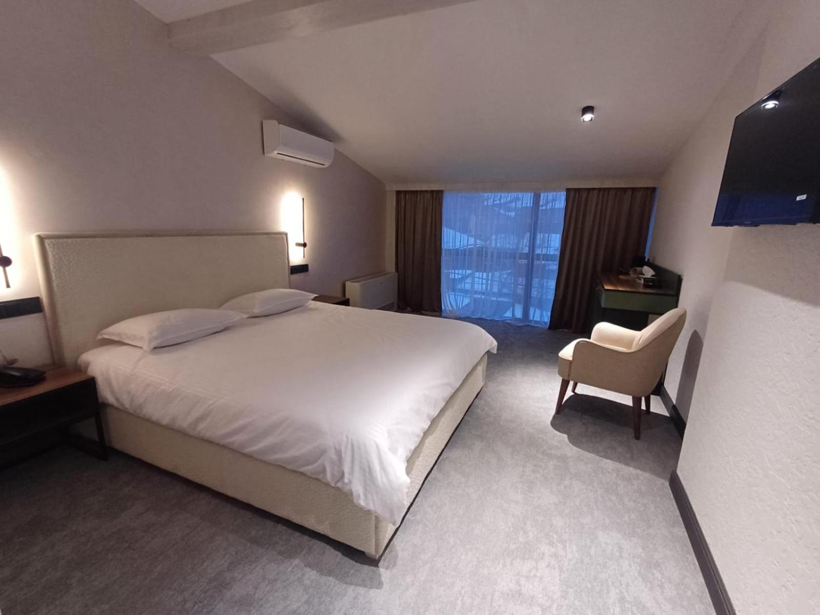 Old Avenue Hotel ギュムリ エクステリア 写真